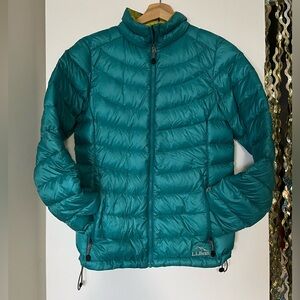 LLBean Women's Ultralight 850 Down Jacket teal blue